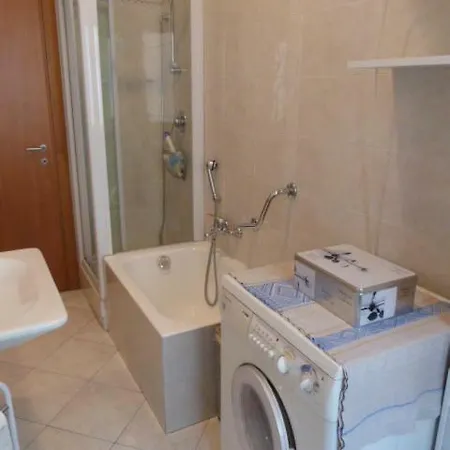 Lovely Apartament Asti